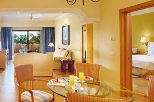 Family Junior Suite - Barcelo Maya Tropical - All Inclusive - Barceló Maya Grand Resort
